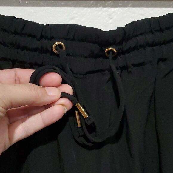 Express Silky Pants in Black Size L - Picture 2 of 11